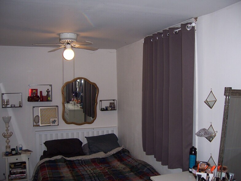Large BD full/queen will fit - 1648 W Barry Ave