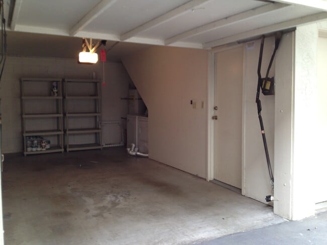 Building Photo - 1 Bedroom - 1 Bathroom in beautiful Park M...