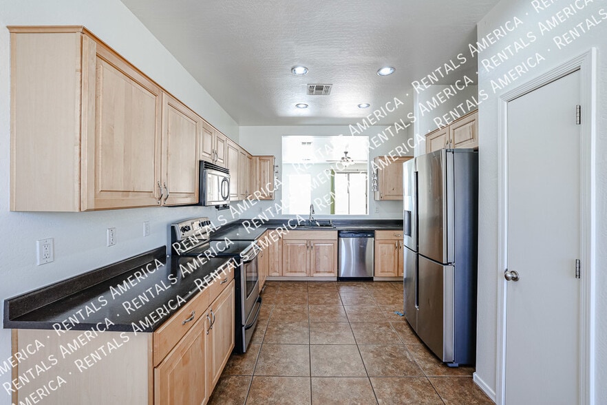 Building Photo - 4635 W Burgess Ln