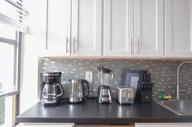 Building Photo - 245 W 113th St