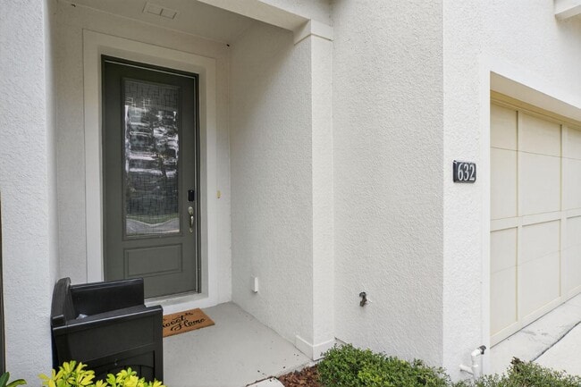 Building Photo - 632 Benoi Dr