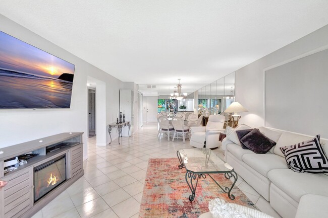 Building Photo - 7280 Amberly Ln
