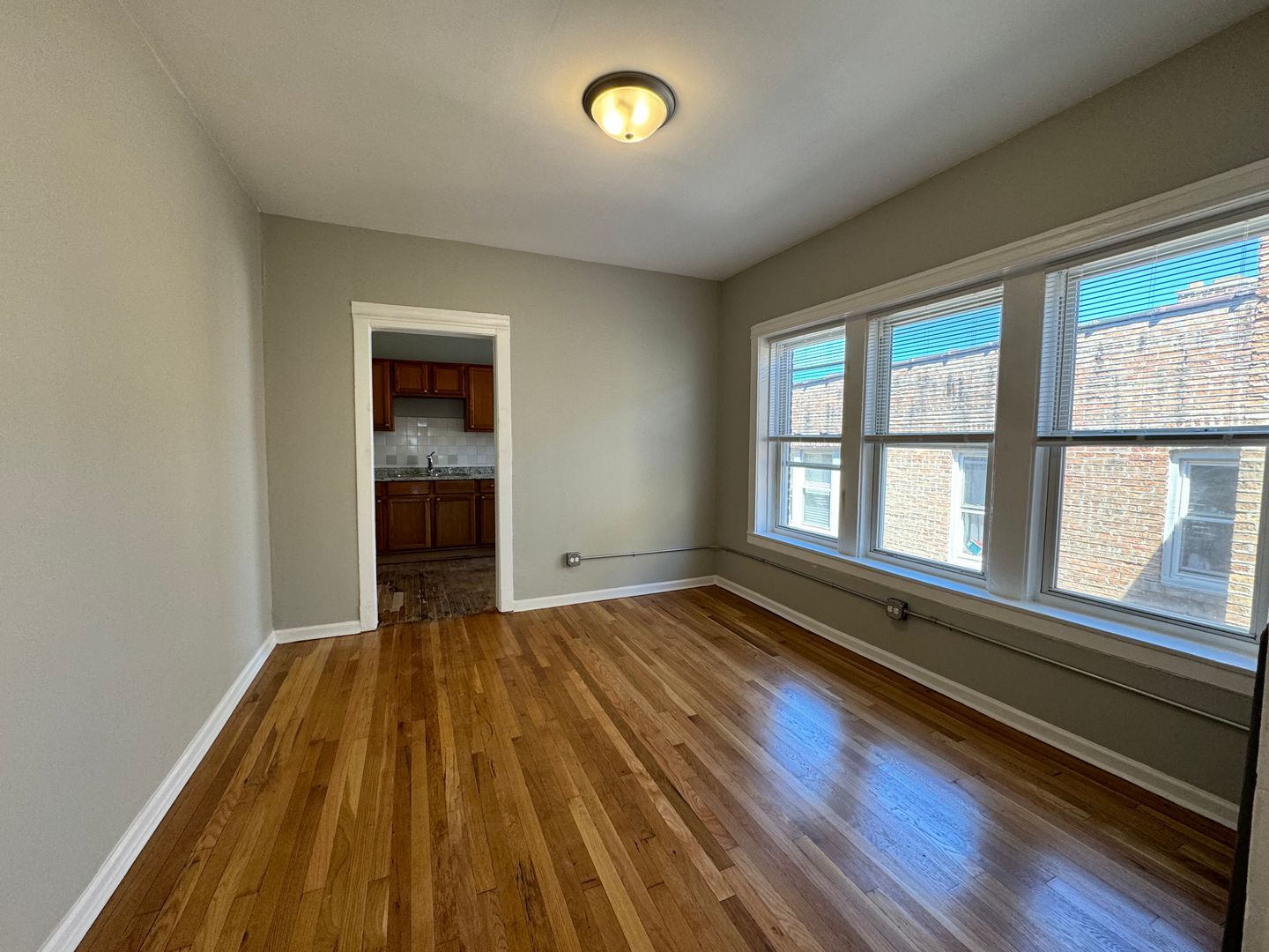 Building Photo - 4908 N Saint Louis Ave