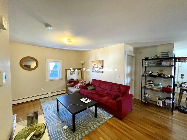 Building Photo - 42 Sewall St