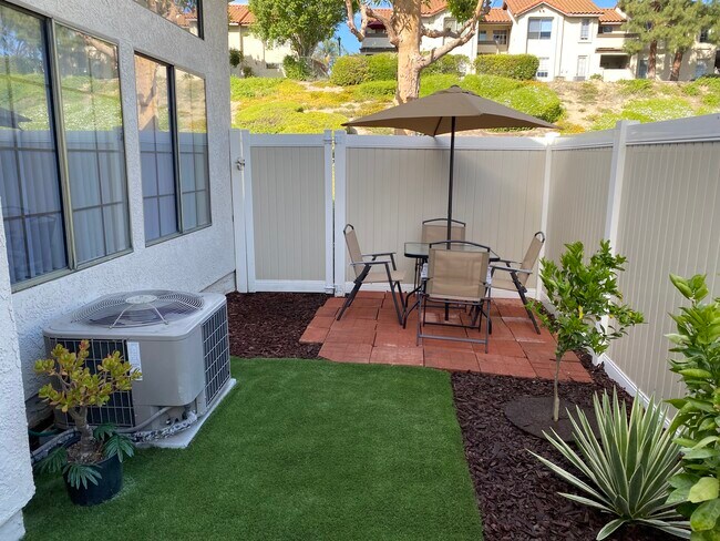 Building Photo - 23411 Via Linda