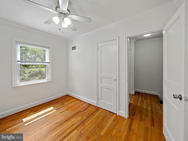 Building Photo - 423 Mt Vernon Ave