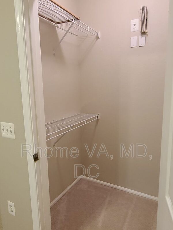 Building Photo - 1581 Spring Gate Dr.