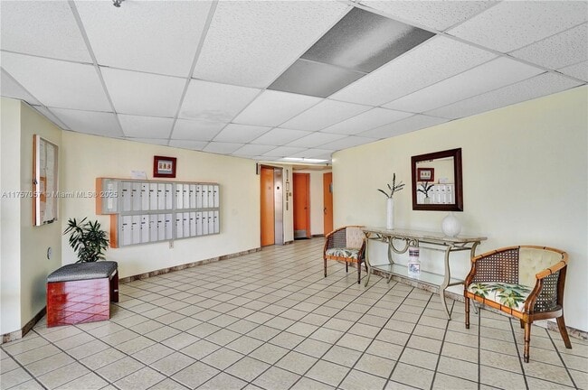 Building Photo - 7150 Indian Creek Dr