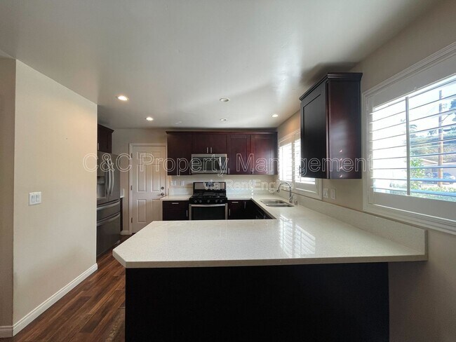 Building Photo - 4774 Mt Cresti Dr