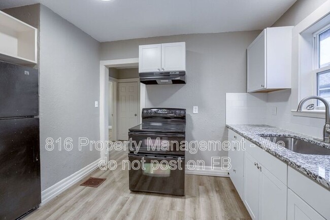 Building Photo - 5702 Euclid Ave E