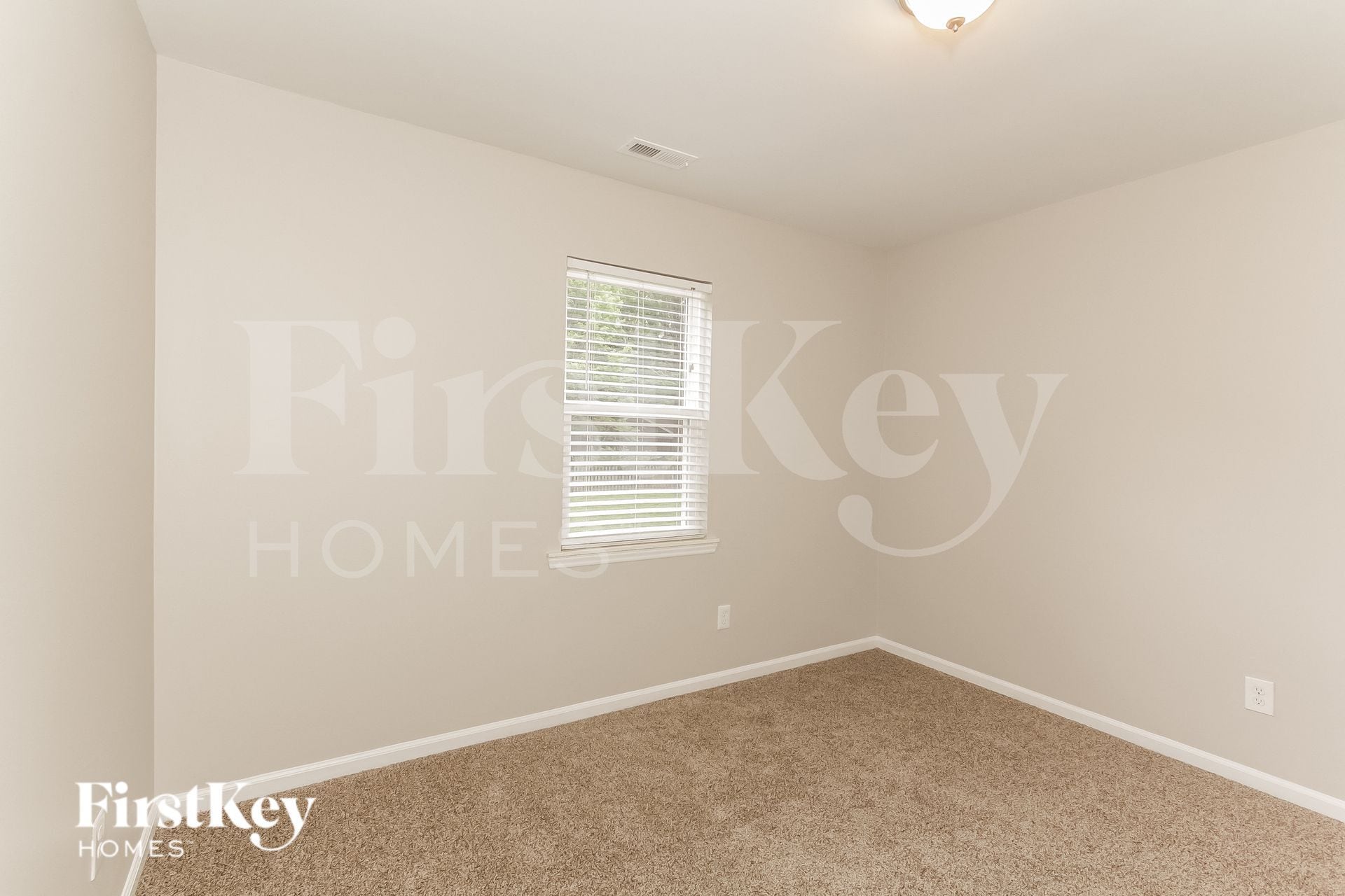 Building Photo - 10603 Par Cove Ln