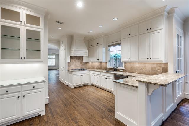 Building Photo - 4334 Emerson Ave