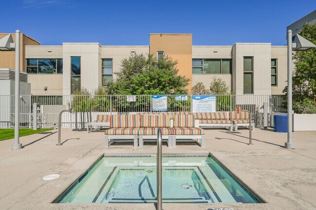 Building Photo - Arts District- Downtown Las Vegas~Luxury furnished condo now available!