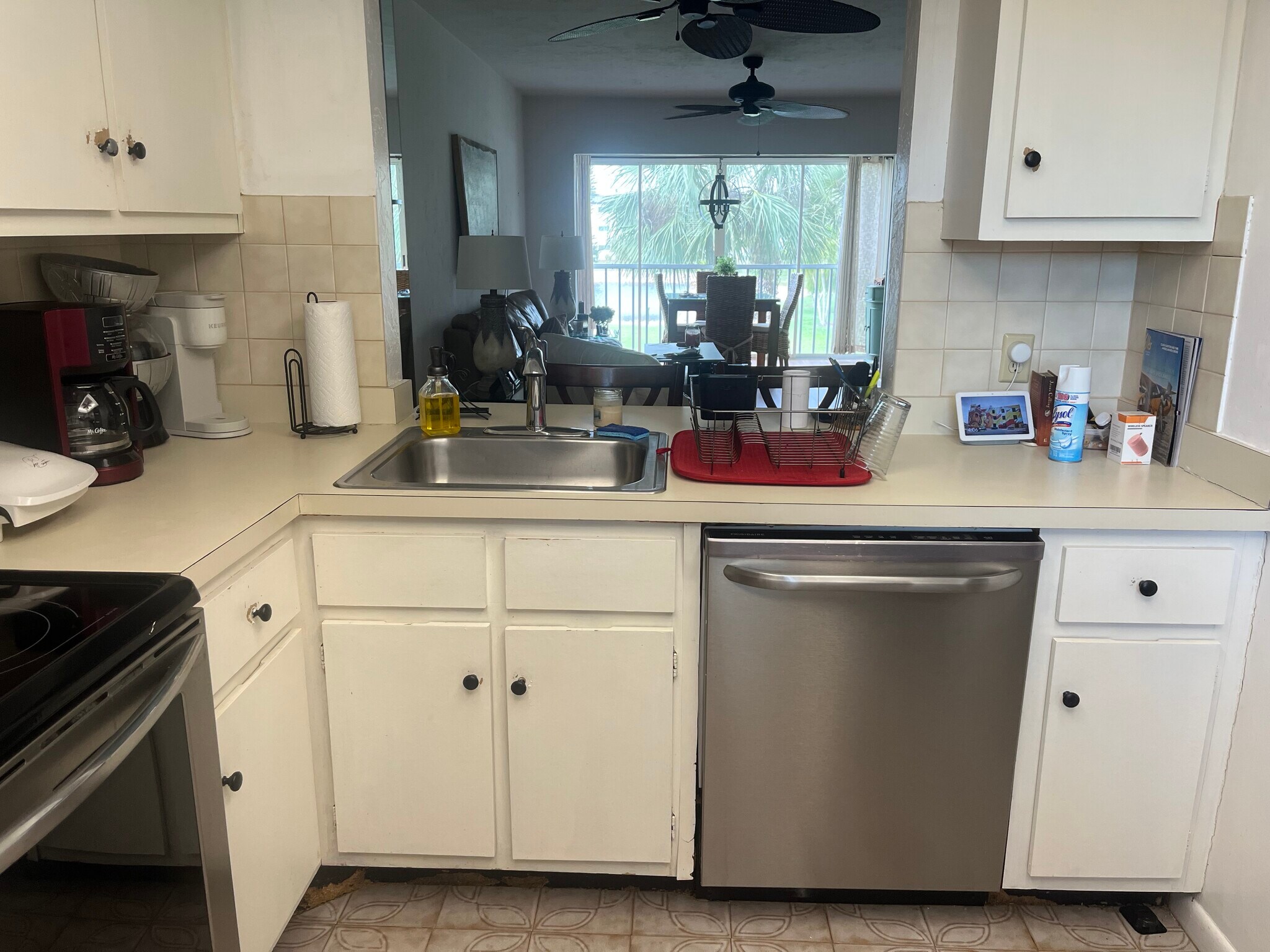 Building Photo - 1014 Manatee Rd