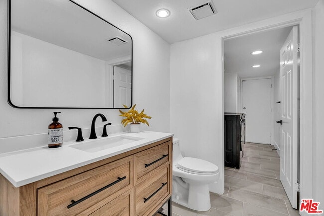 Building Photo - 3225 Futura Point