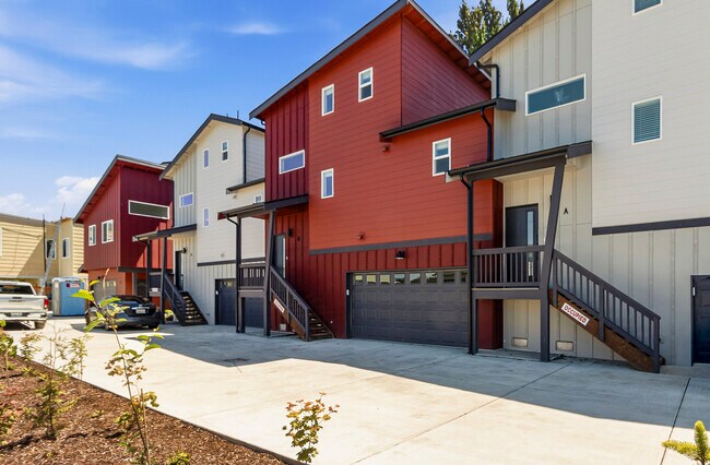 Building Photo - 27523 102nd Ave NW