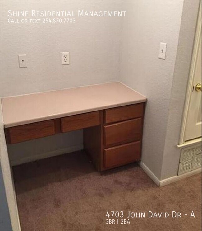 Building Photo - 4703 John David Dr