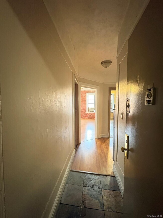 Building Photo - 37-20 83rd St