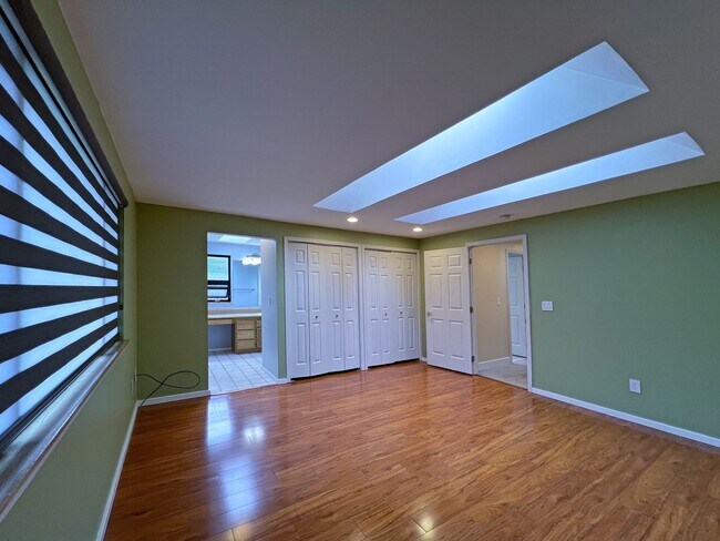 Building Photo - Gorgeous 3 Bedroom 2 Bath Home in Desirable Fairwood, Renton