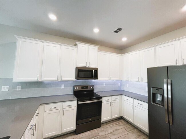 Building Photo - 236 Muscogee Ln