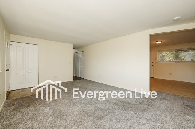 Building Photo - 5063 Sabra Ave