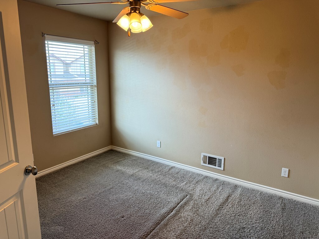 Building Photo - 7230 Barksdale Ln