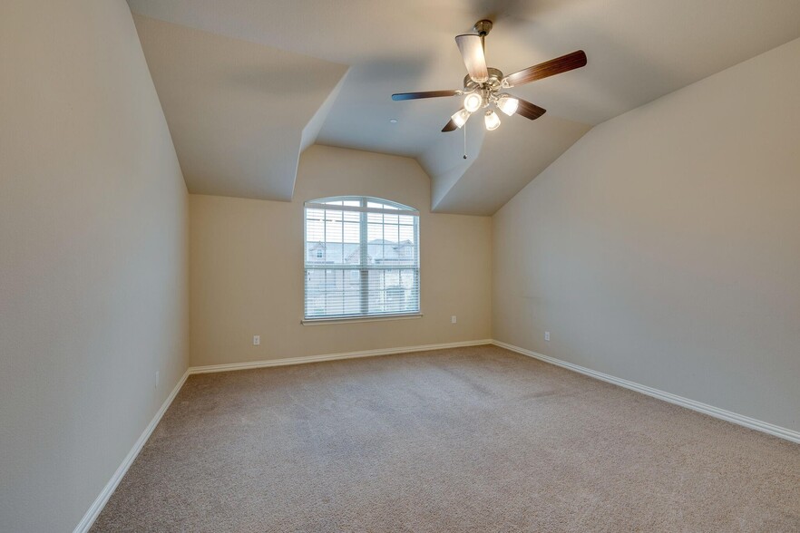 Building Photo - 4411 Samarth St