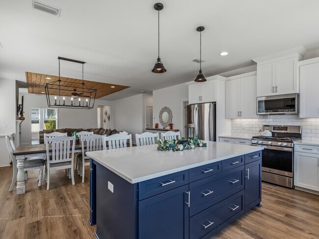 Building Photo - 3836 Ardmore Ln