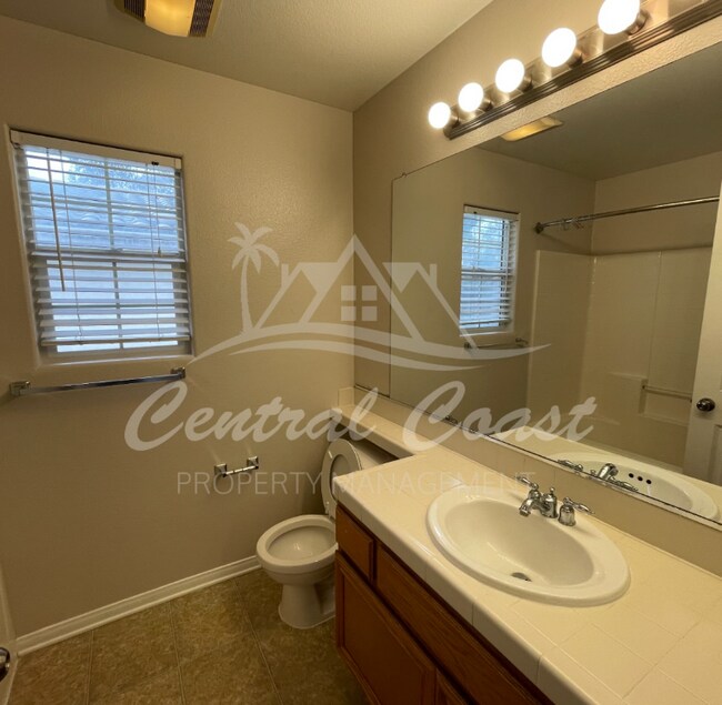 Building Photo - 2235 Nightshade Ln