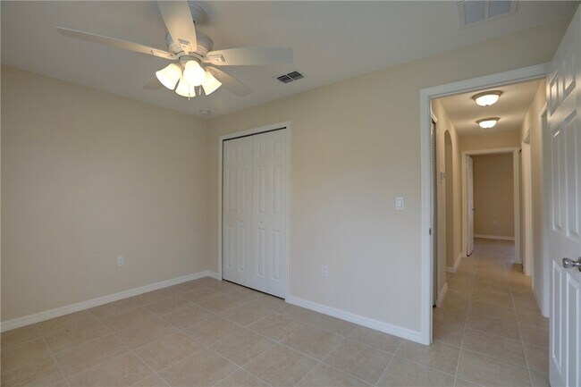 Building Photo - 312 Perch Ln