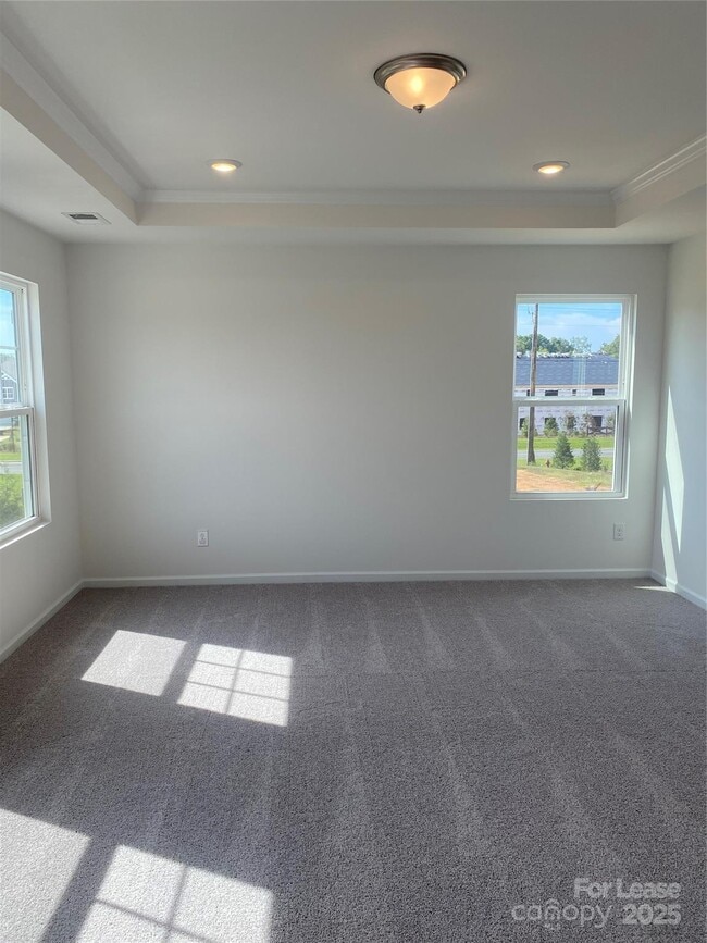 Building Photo - 1211 Fremont Dr