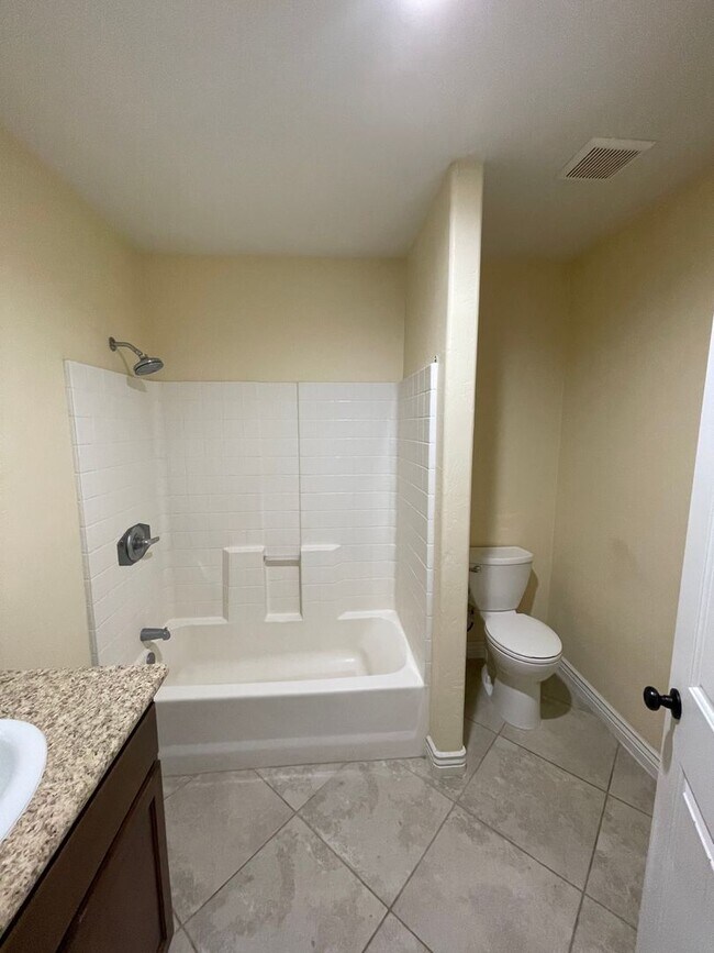Building Photo - Affordable 2 Bedroom home near Downtown Yuma!