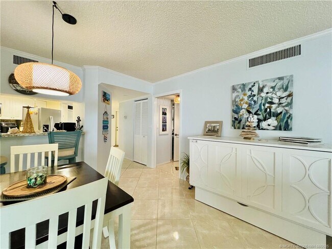Building Photo - 9500 S Ocean Dr