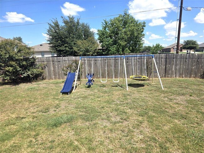 Building Photo - 602 Mitchell Dr