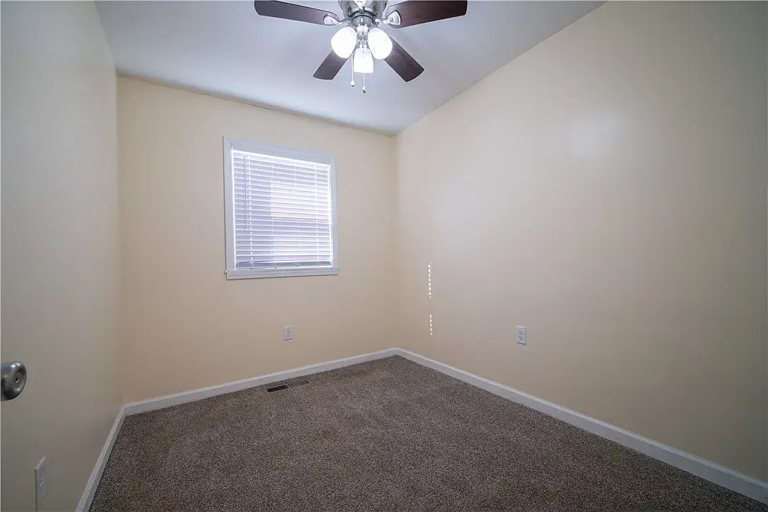 third bedroom - 3019 Larue Dr