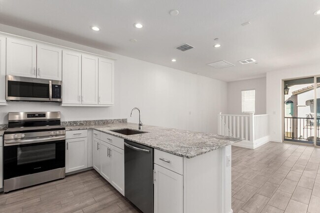 Building Photo - 4054 E Amoroso Dr