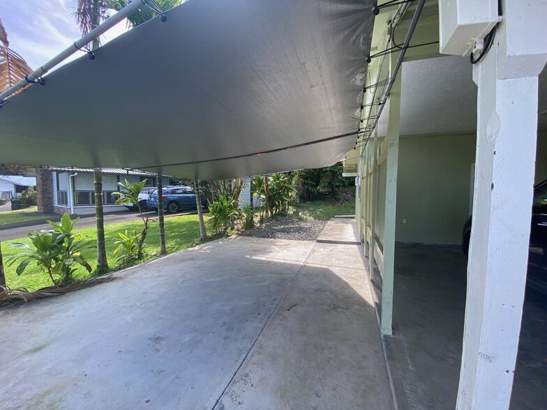 Extra Overed parking - 1594 Kaunala Pl