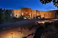 Building Photo - 8 E Longview Dr