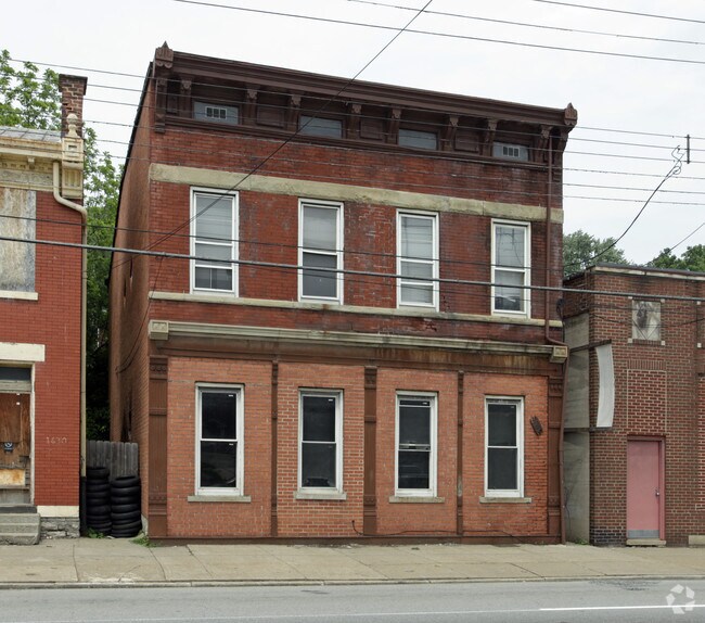 Building Photo - 1626 Queen City Ave