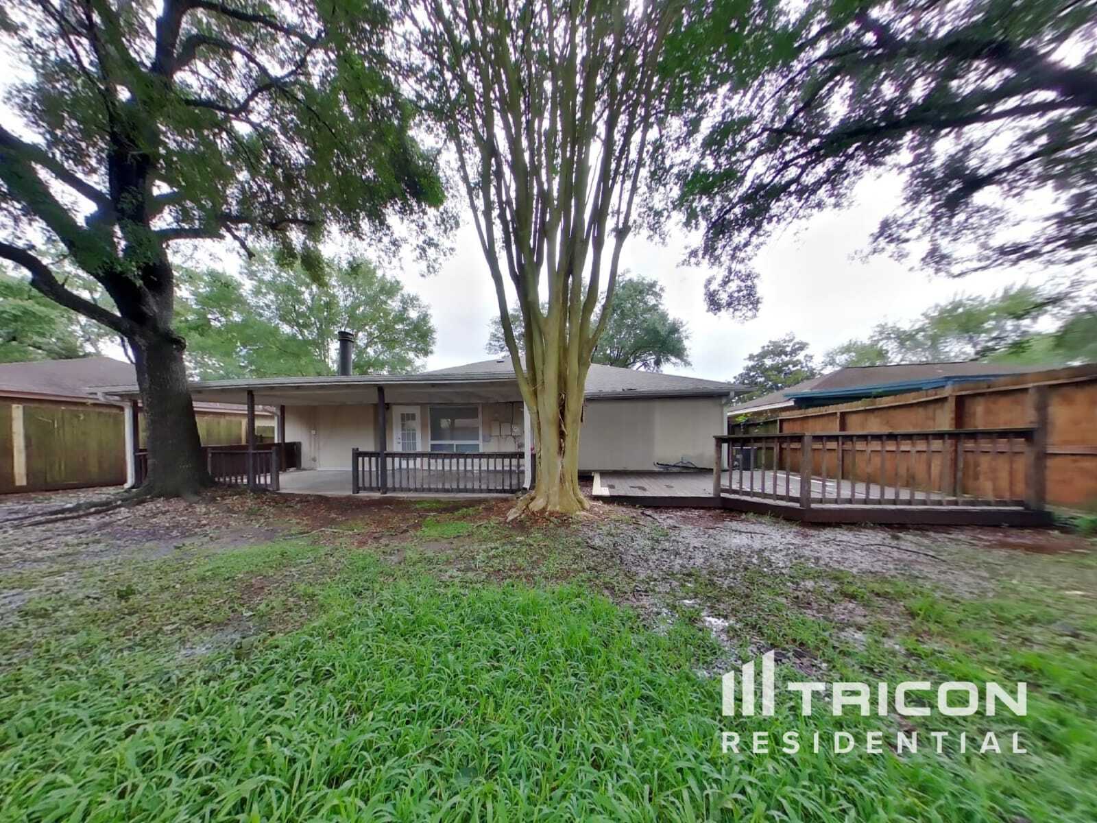 Building Photo - 120 WoodCrest Dr