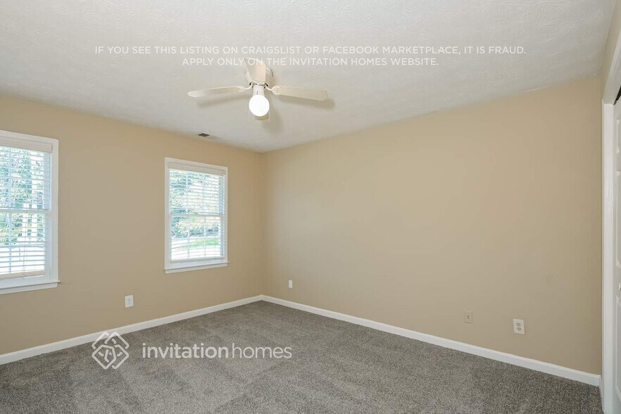 Building Photo - 2350 Ciji Cir
