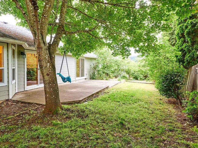 Building Photo - 3 bed, 2 bath single-level home in South Salem