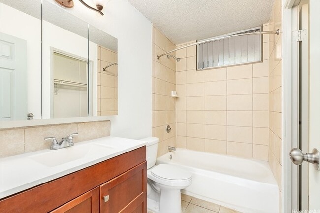 Building Photo - Welcome to your dream home in the beautifu...