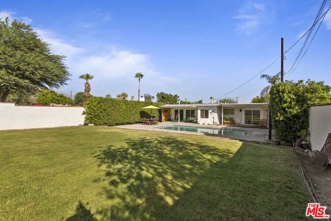 Building Photo - 74125 San Marino Way