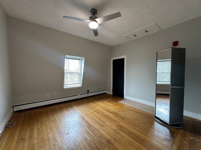 Building Photo - 253 Federal St