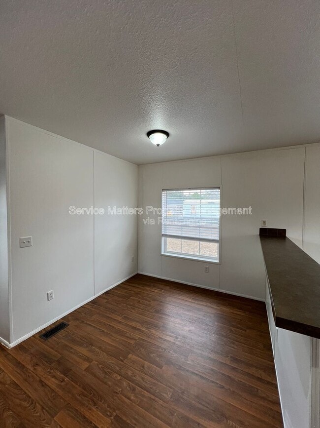 Building Photo - 4831 Douglas Dr