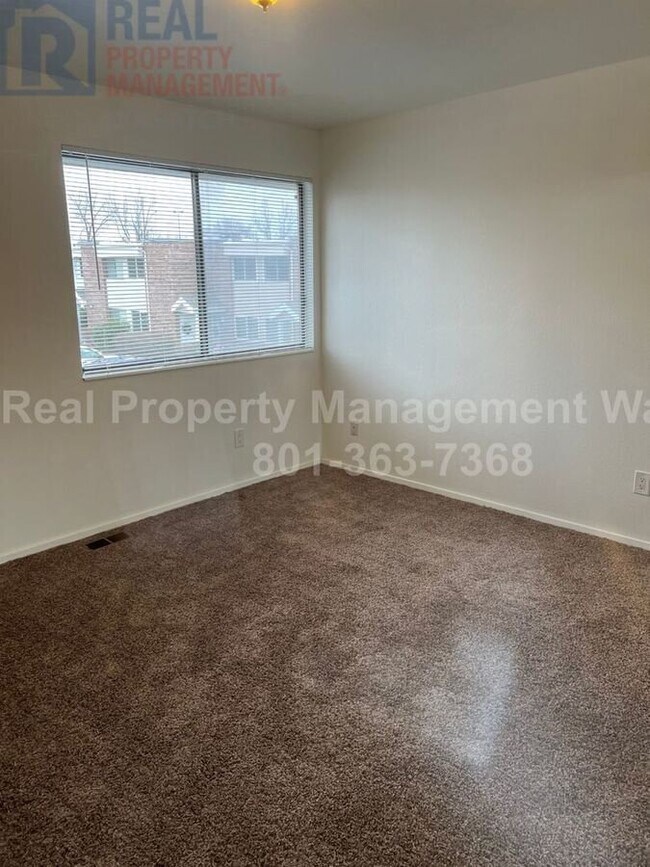Building Photo - 835 S 835 E