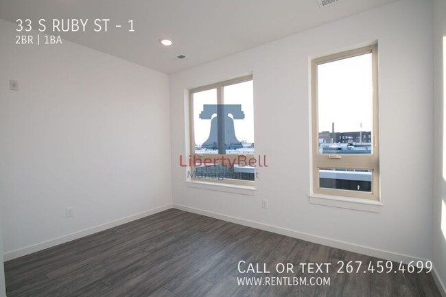 Building Photo - 33 S Ruby St