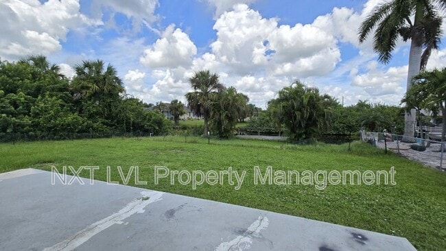 Building Photo - 17364 Sabrina Cir