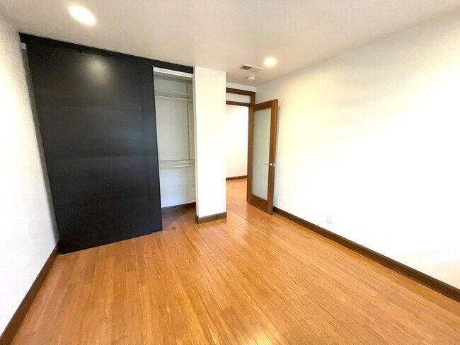 Building Photo - Contemporary East Manhattan Home